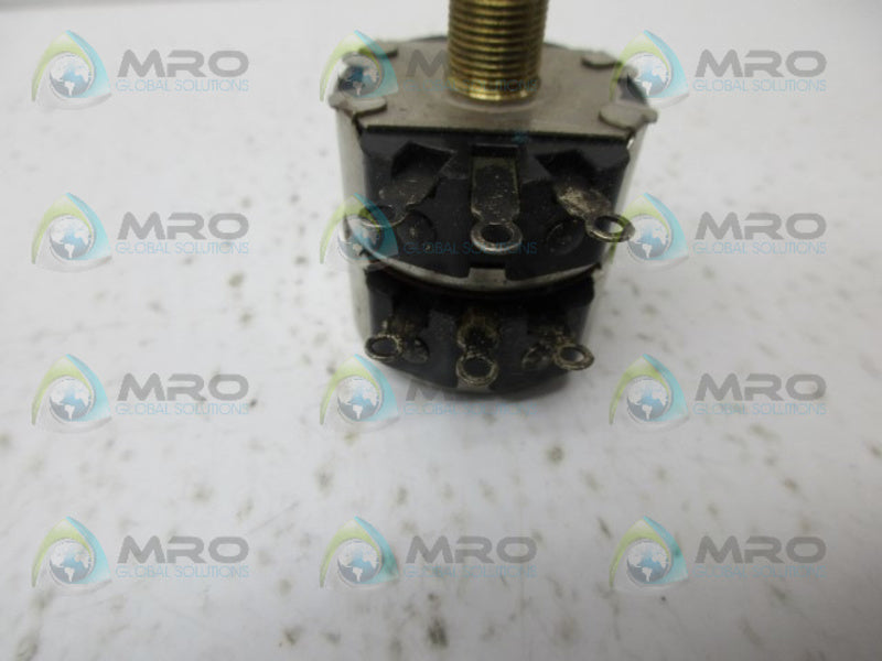 INDUSTRIAL MRO 2100-0147P10KR250 POTENTIOMETER *USED*