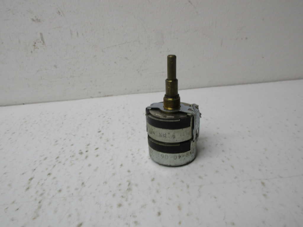 CLAROSTAT DNS-40-061 POTENTIOMETER *USED*