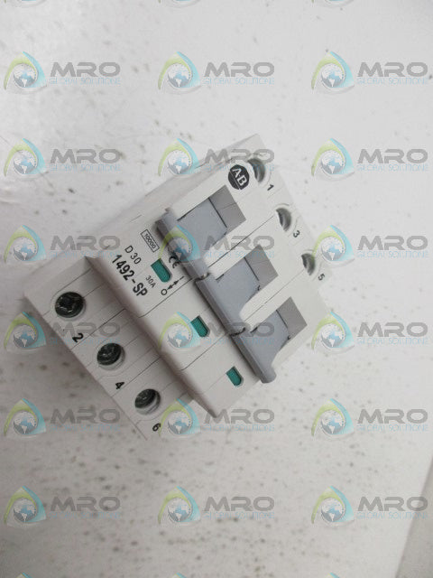 ALLEN BRADLEY 1492-SP3D300 SER C MINIATURE CIRCUIT BREAKER *NEW IN BOX*