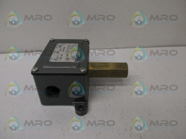 UNITED ELECTRIC J6-274 PRSSSURE SWITCH *NEW IN BOX*