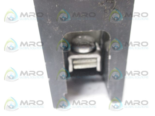 GENERAL ELECTRIC TEB111015 CIRCUIT BREAKER *NEW NO BOX*