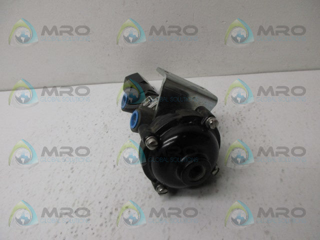 AMOT 4057D029K1 3WAY VALVE *NEW NO BOX*