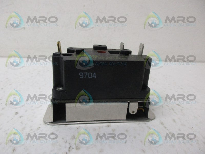 CAM STAT S106-2B54-30C TIME DELAY RELAY *NEW NO BOX*