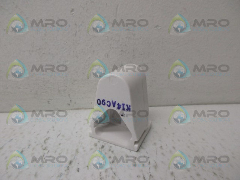 LEVITON 25557 LAMP HOLDER NSNP