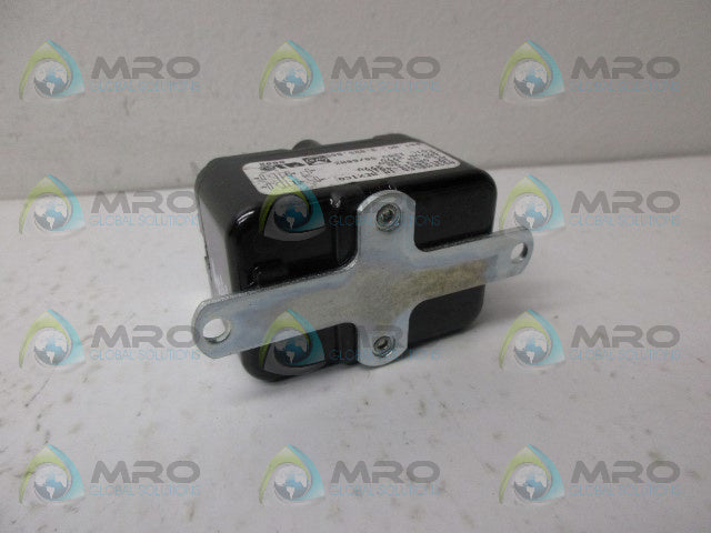 WHITE-RODGERS 184-50214-401L RELAY *USED*