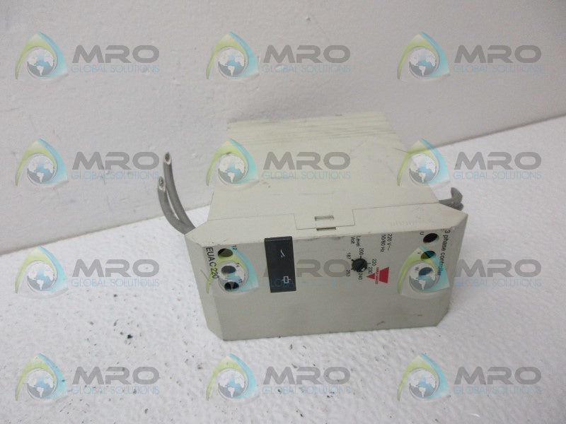CARLO GAVAZZI EUAC220 * USED *
