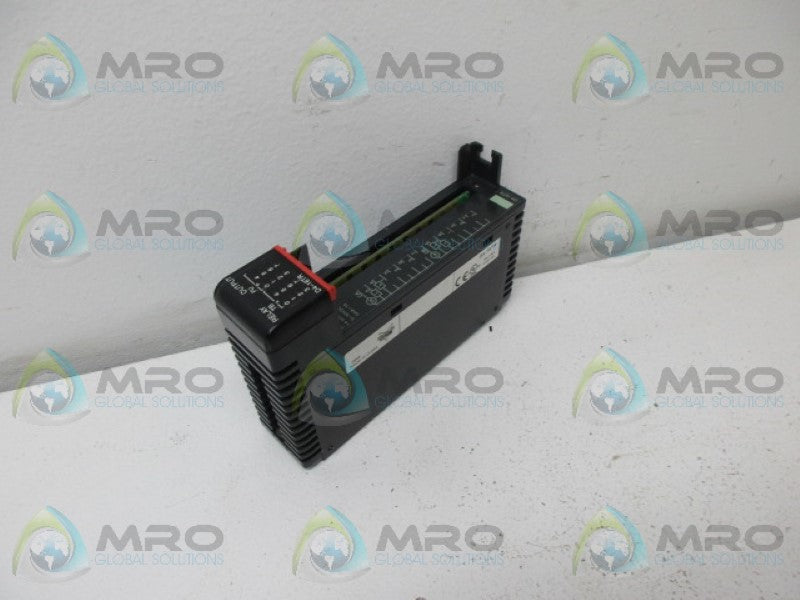 AUTOMATION DIRECT D4-16TR OUTPUT MODULE (MISSING TERMINAL) *USED*