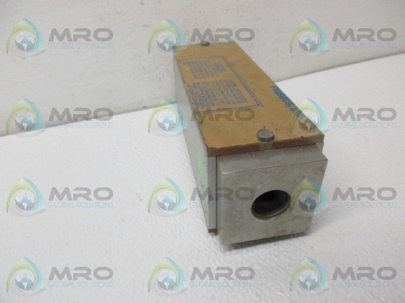 BROOKS 1305EJ1BCJ2BA LIQUID FLOW METER *USED*