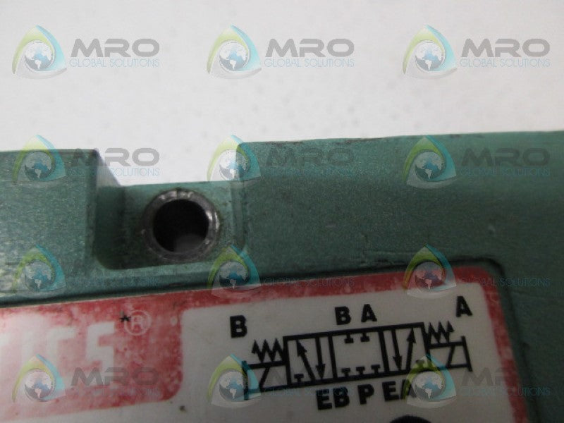 NUMATICS 554SS600K000030 SOLENOID VALVE (AS PICTURED) *USED