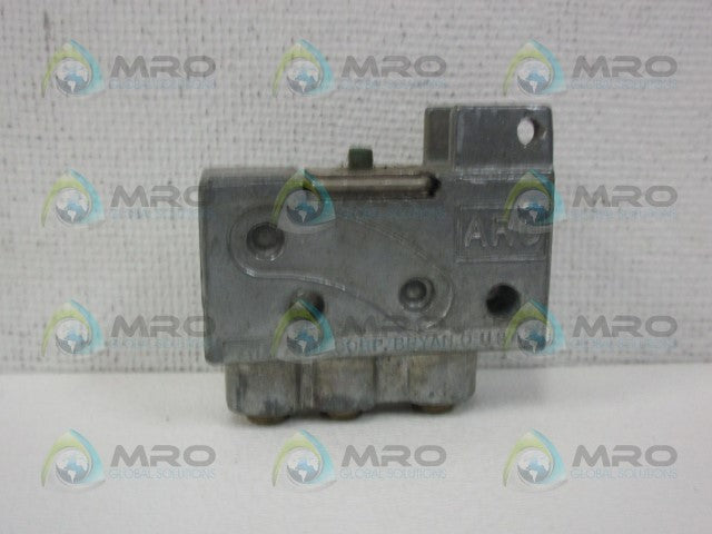 ARO 203-2-C MINI VALVE *NEW NO BOX*