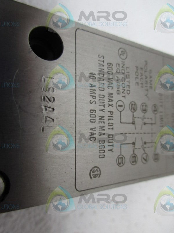 MICROSWITCH LS2A4L HEAVY DUTY LIMIT SWITCH *USED*