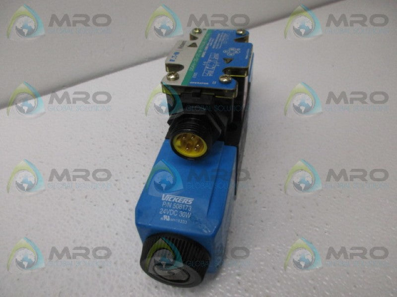 VICKERS DG4V-3S-2C-M-FPA5WL-H5-60 HYDRAULIC VALVE *NEW NO BOX*