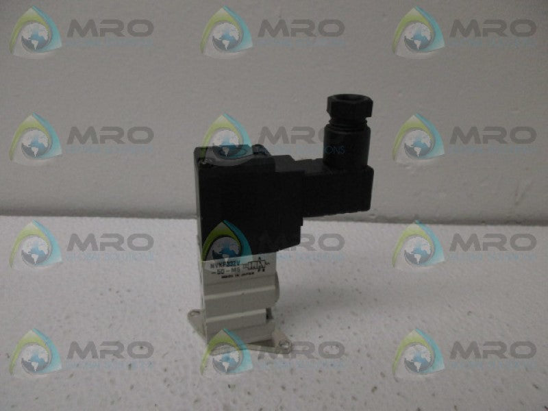 SMC NVKF332V-5D-M5 SOLENOID VALVE *NEW NO BOX*