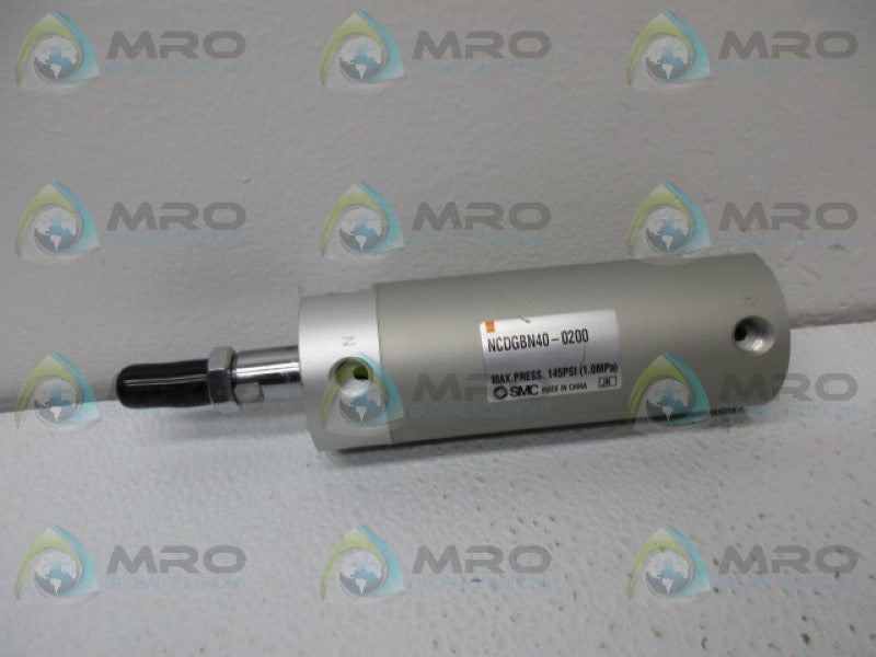 SMC NCDGBN40-0200 PNEUMATIC CYLINDER *NEW NO BOX*