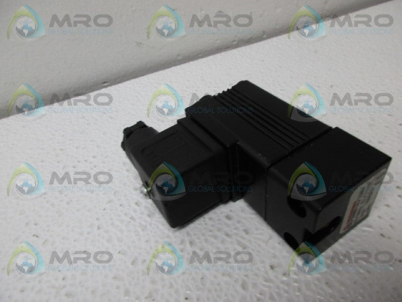NORGREN QM/5400 SOLENOID VALVE 110/120V *NEW NO BOX*