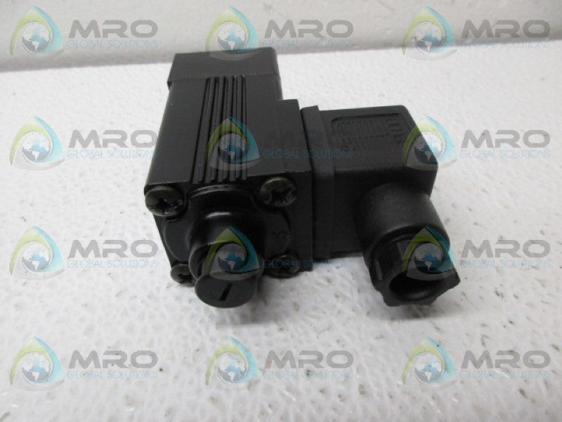 NORGREN QM/5400 SOLENOID VALVE 110/120V *NEW NO BOX*