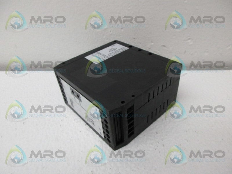 MOORE ECT/4-20MA/10-50MA/117AC-TX SIGNAL ISOLATOR COVERTER UNMP