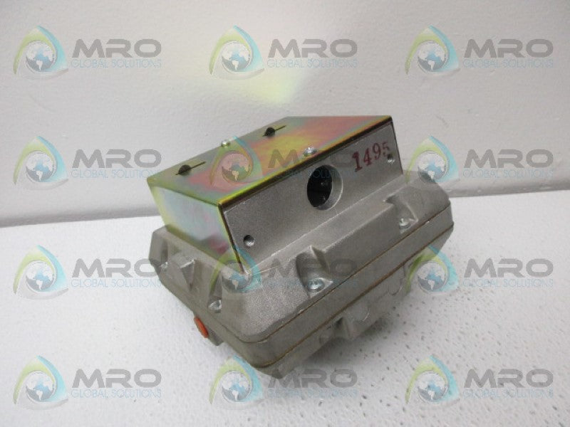 ANTUNES CONTORLS HLGP-AM1-10-50/2-14 PRESSURE SWITCH 10-50" W.C. *NEW NO BOX*