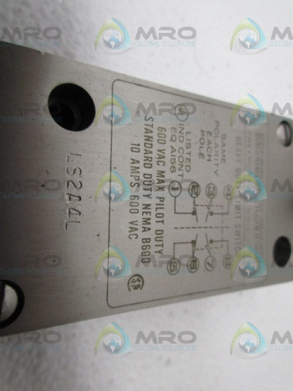 MICROSWITCH LS2A4L HEAVY DUTY LIMIT SWITCH *NEW NO BOX*