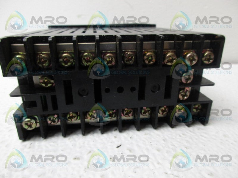 OMRON E5EK-AA2-500 DIGITAL CONTROLLER UNMP