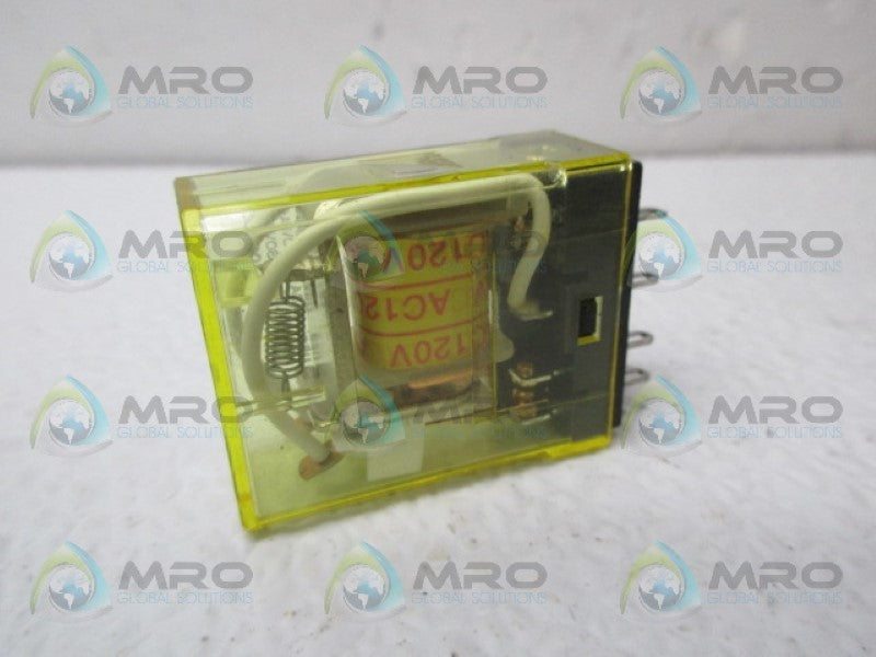 IDEC RY2S-U RELAY 120VAC *NEW NO BOX*