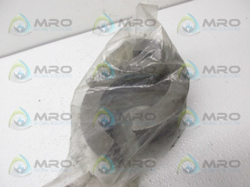MARTIN CHB2206MH PLAIN SLEEVE HANGER *NEW IN FACTORY BAG*