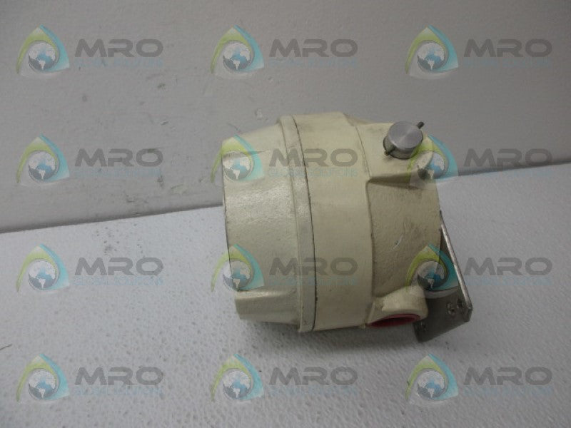 WALLACE & TIERNAN 5500G FLOW SWITCH *USED