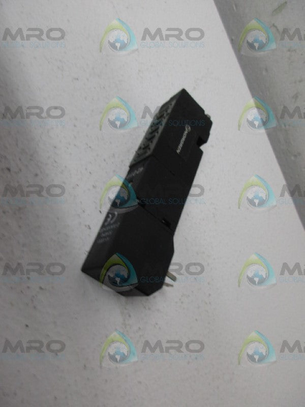 NORGREN V096526AB318B VALVE *NEW NO BOX*