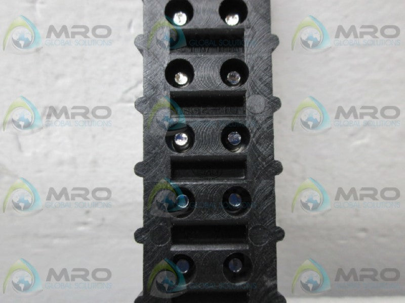 INDUSTRIAL MRO GGE-10 CONNECTOR BARRIER STRIP *NEW NO BOX*