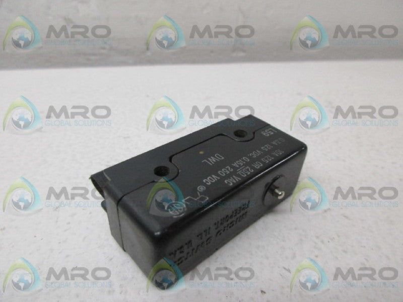MICRO SWITCH DT-2R-A7MS25008-1 LIMIT SWITCH *NEW NO BOX*