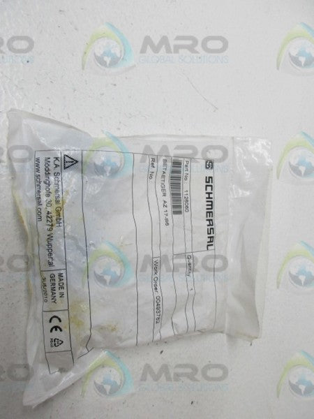 SCHMERSAL AZ17-B6 1126060 ACTUATOR KEY * NEW IN FACTORY BAG *