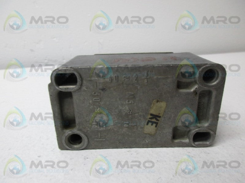 SIEMENS 3SE3120-1G LIMIT SWITCH (AS PICTURED)  NSNP