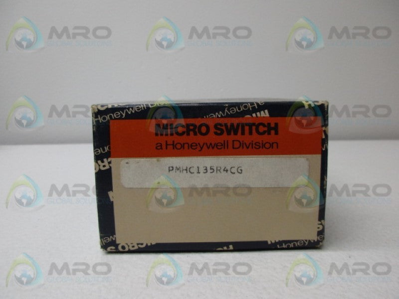 MICRO SWITCH PMHC1E5R4CG PUSHBUTTON  NSMP