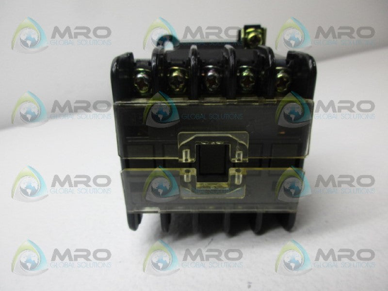 FUJI ELECTRIC SRC3631-05 MAGNETIC CONTACTOR * NEW NO BOX *