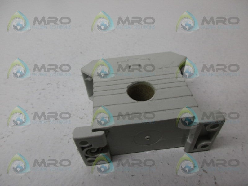 CARLO GAVAZZI E82-2025 CURRENT TRANSFORMER * NEW NO BOX *