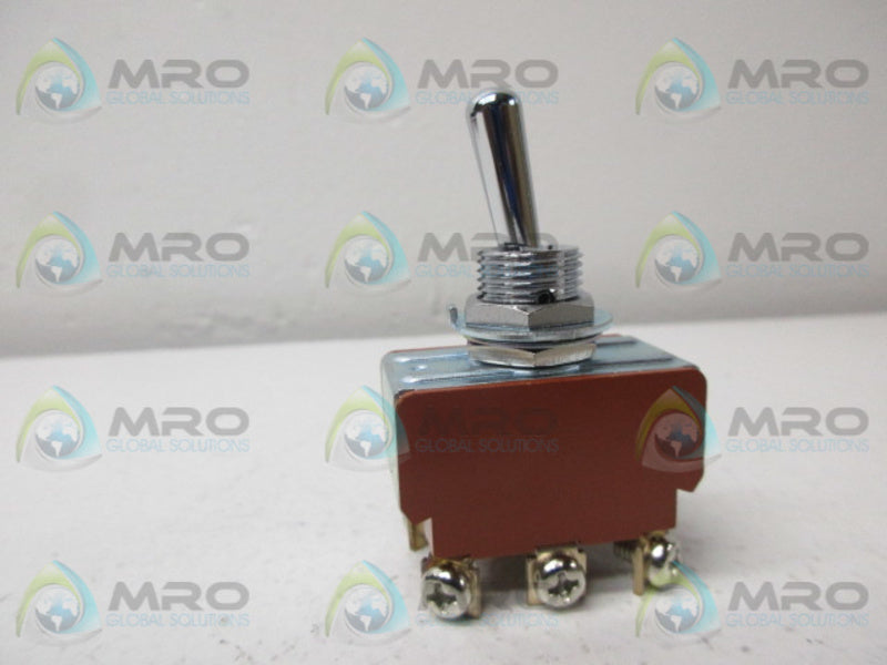 NKK S-332T TOGGLE SWITCH * NEW O BOX *