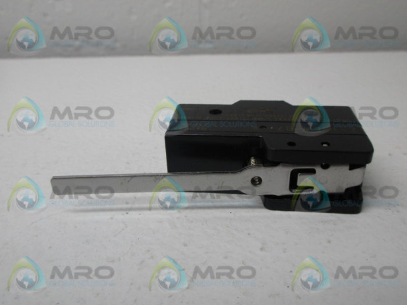 OMRON Z-15GW-B7-K SNAP SWITCH (MISSING ACCESSORIES)  NSNP