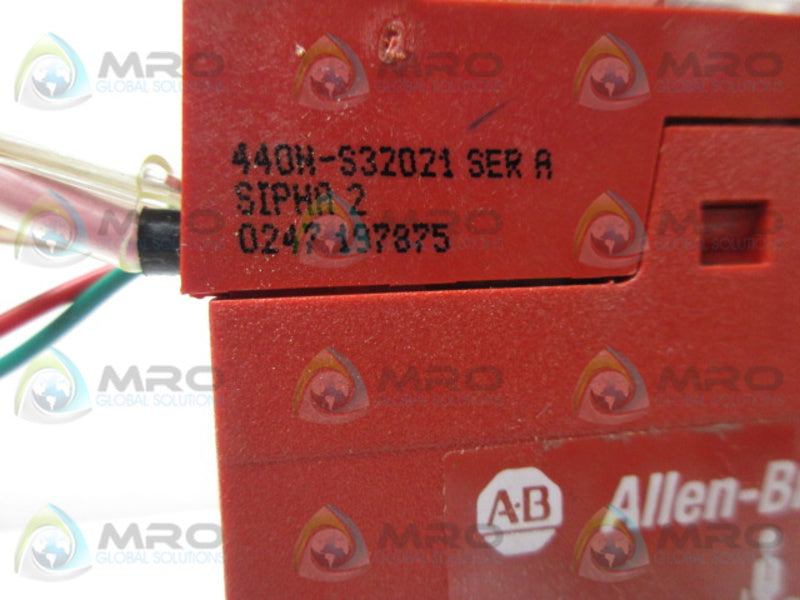 ALLEN BRADLEY 440N-S32021 SER. A UNMP