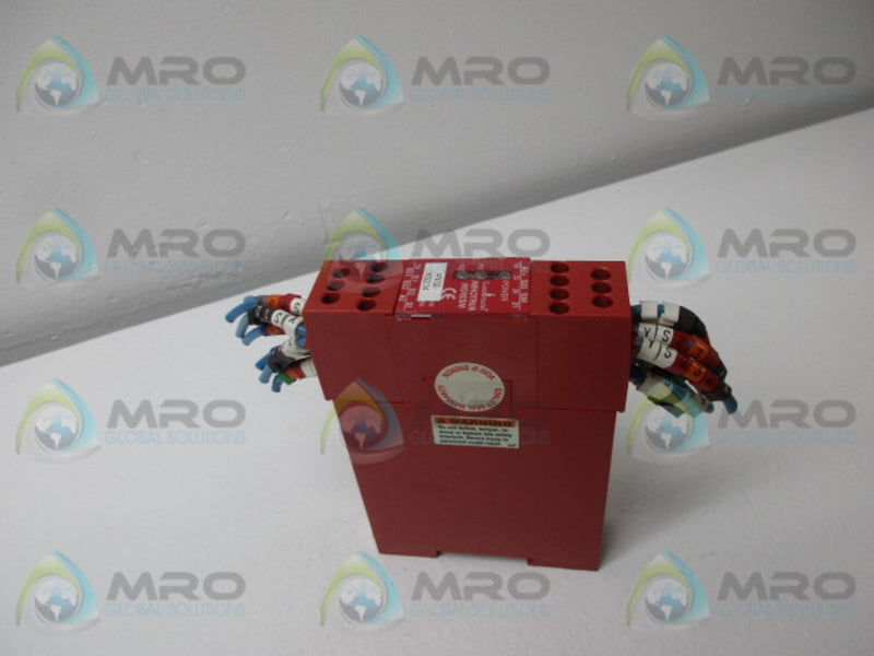 ALLEN BRADLEY 440R-P23073 SER. A SAFETY RELAY  UNMP