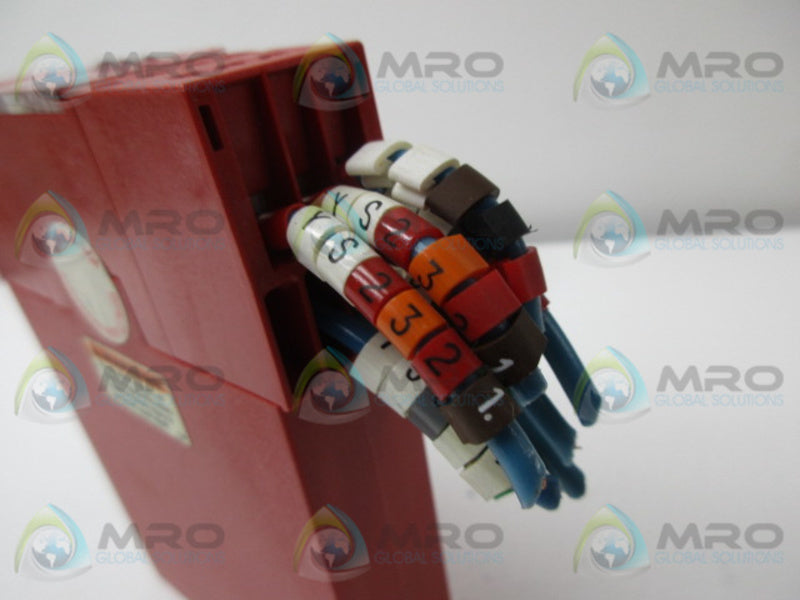 ALLEN BRADLEY 440R-P23073 SER. A SAFETY RELAY  UNMP