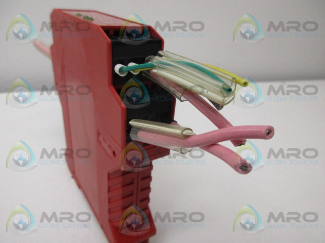 ALLEN BRADLEY 440R-N23132 SER. A SAFETY RELAY *USED *