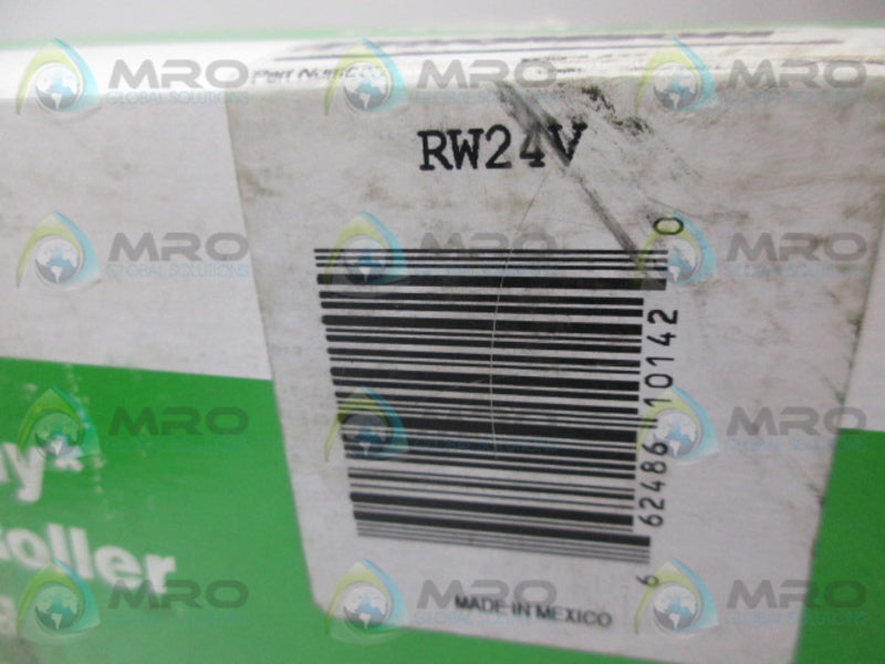 THOMSON RW24V ROUNDWAY LINEAR ROLLER BEARING * FACTORY SEALED *