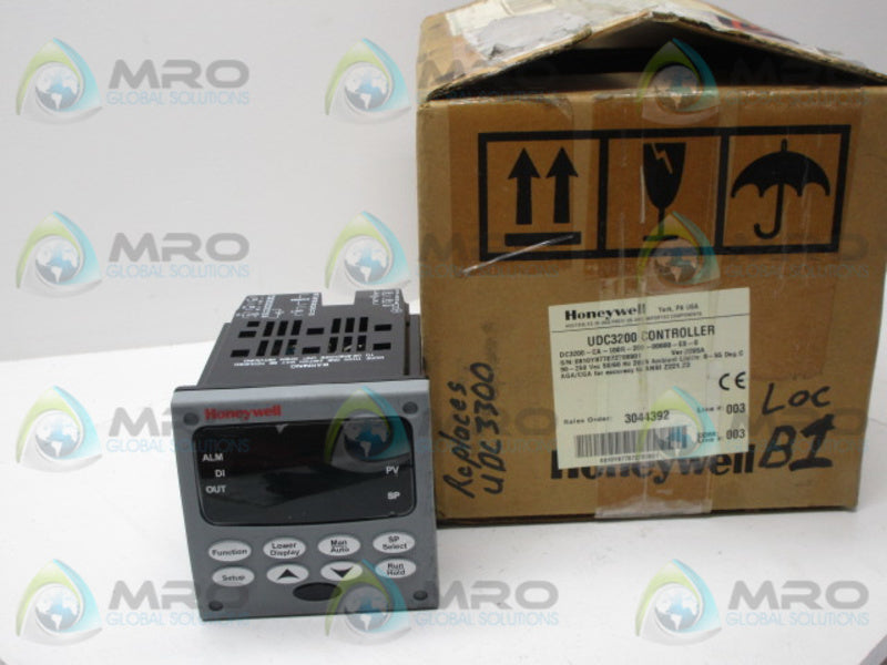 HONEYWELL UDC3200 DC3200-CA-100R-200-00000-E0-0 CONTROLLER *NEW IN BOX *