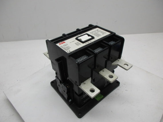 ABB SK826400-AF CONTACTOR * NEW NO BOX *