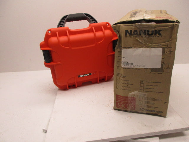 NANUK 904 WATERPROOF PROTECTCIVE CASE  *NEW IN BOX *