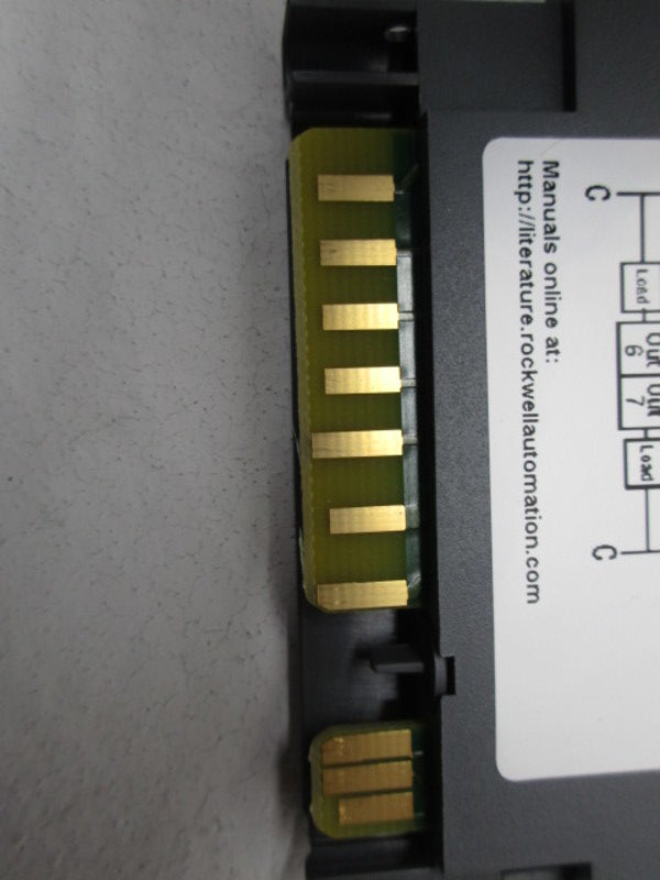 ALLEN BRADLEY 1734-OB8C SER. C F/W 3.022 * USED*