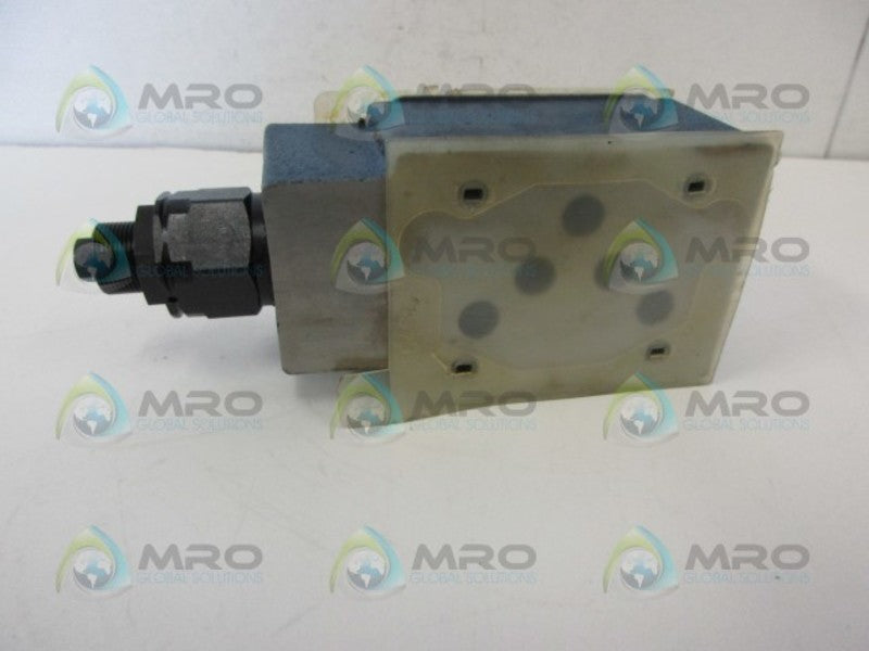 REXROTH R900409958 HYDRAULIC VALVE *NEW NO BOX*