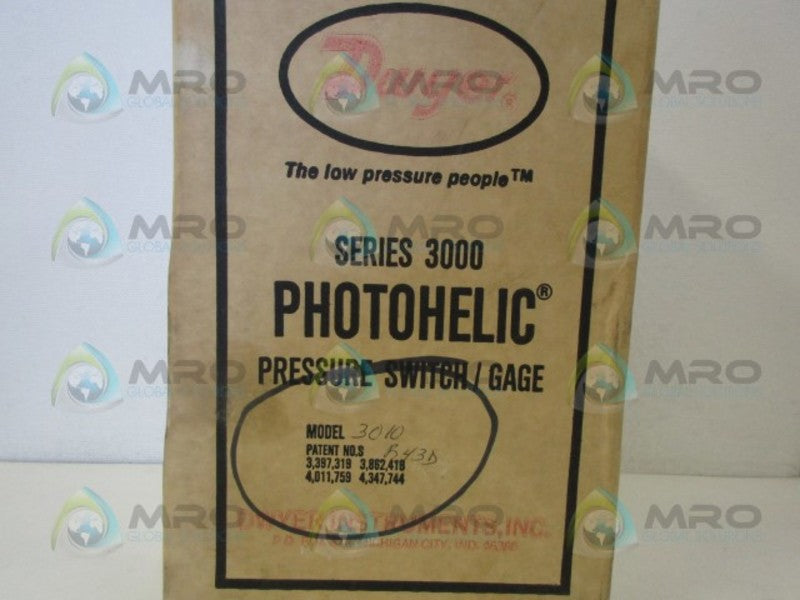 DWYER 3010 PHOTOHELIC PRESSURE GAUGE 0-10" WC  NSMP