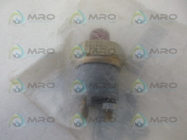 MACK 1MR3544P2 STOP LIGHT SWITCH * NEW IN FACTORY BAG *