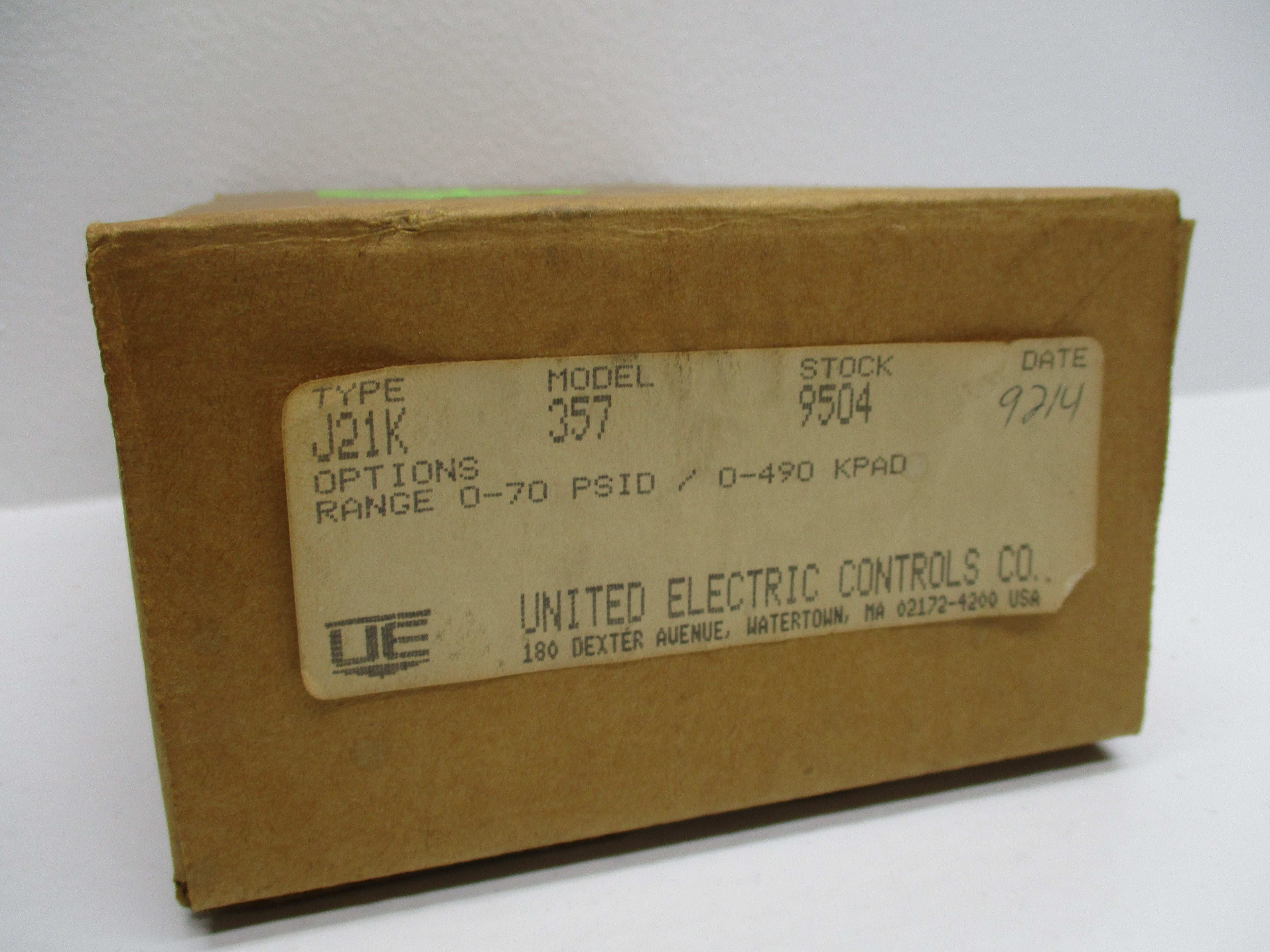 UNITED ELECTRIC J21K 357 * NEW IN BOX*